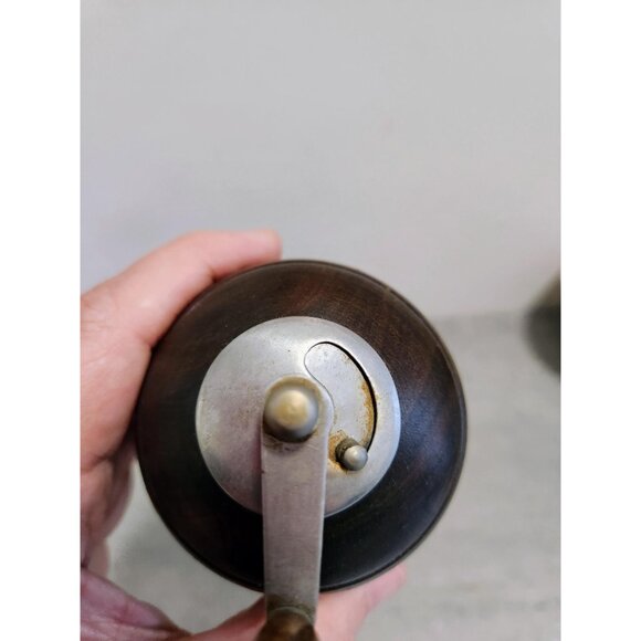 Wood Salt Pepper Round Vintage Pepper Mill Salt Shaker Zen Table Setting MCM - Picture 3 of 10